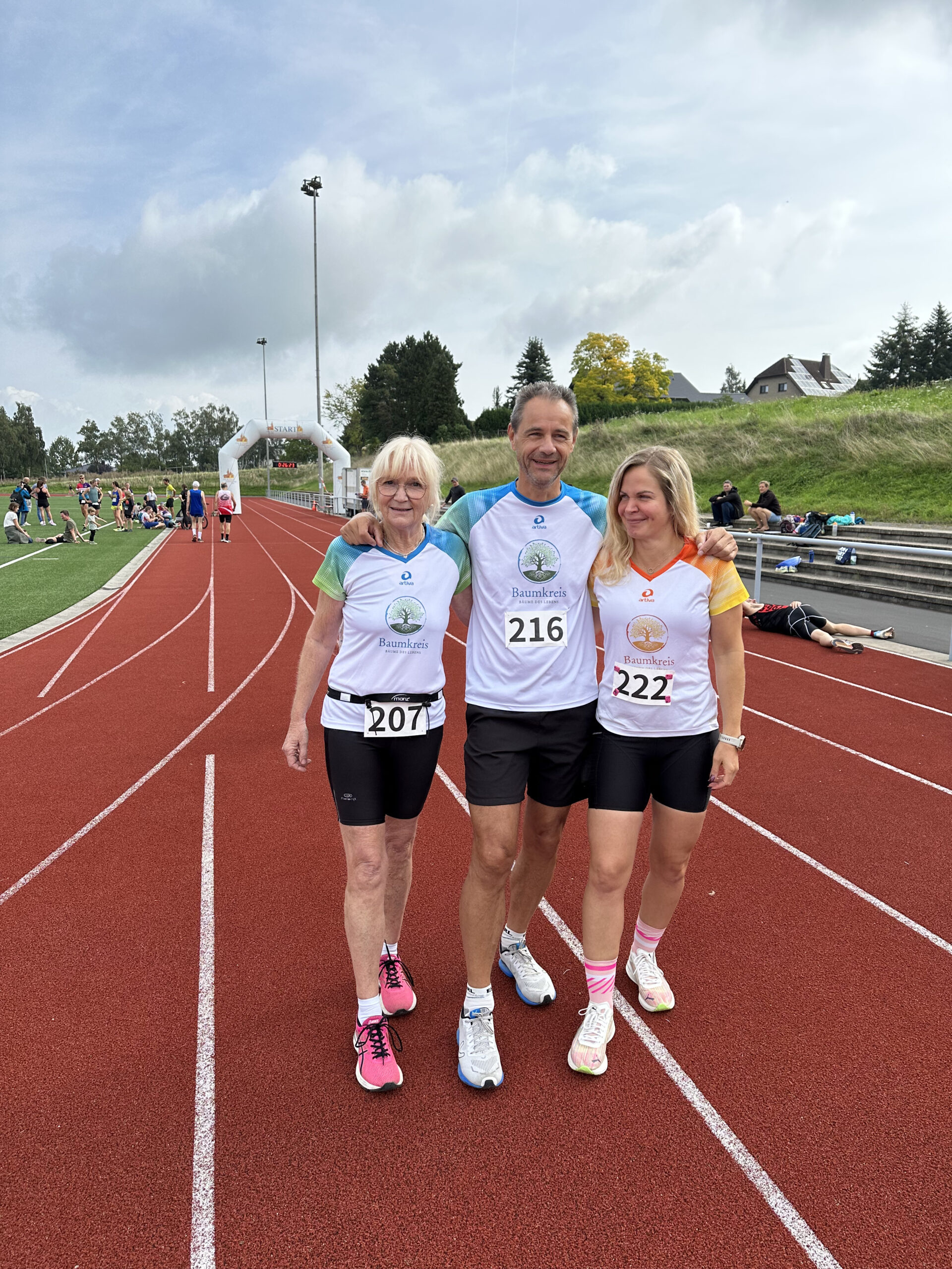 Laufteam Baumkreis beim Wallmeroder Bahnhofslauf 03.09.2023